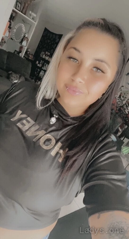 Kelsey Edison (24) – Call Girl & Independent Escort Service in Riverside - Gallery Photo 4