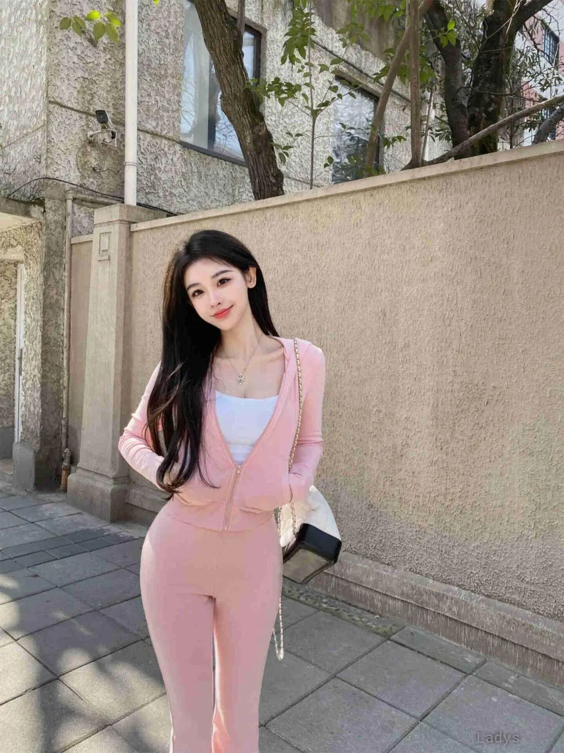 Mary (23) – Call Girl & Independent Escort Service in Rizhao - Gallery Photo 2