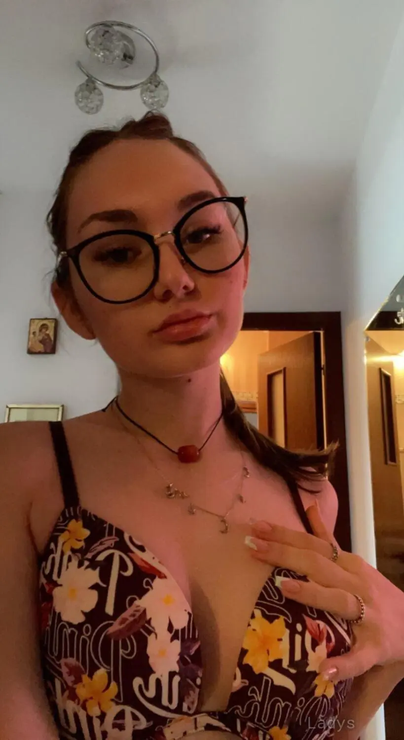 Lisa (24) – Call Girl & Independent Escort Service in Roanoke - Gallery Photo 2