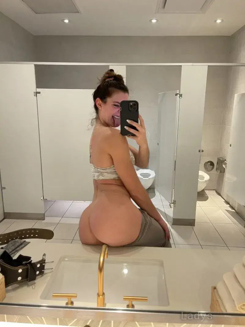 Dora (27) – Call Girl & Independent Escort Service in Rocklin - Gallery Photo 3