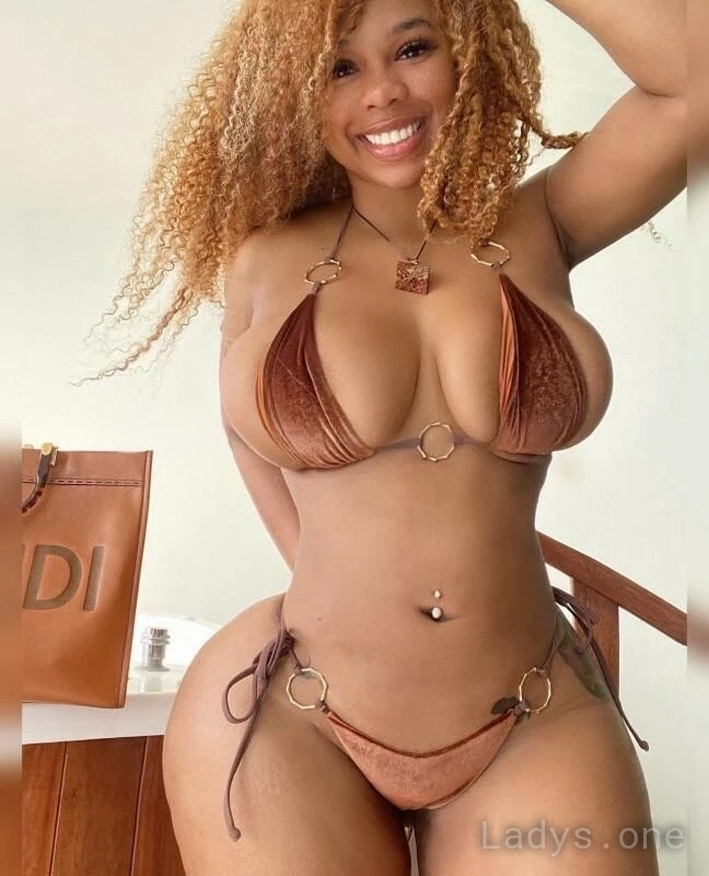 Lola (30) – Call Girl & Independent Escort Service in Roubaix - Gallery Photo 4