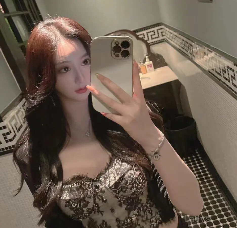 Anna (22) – Call Girl & Independent Escort Service in Rui’an - Gallery Photo 3
