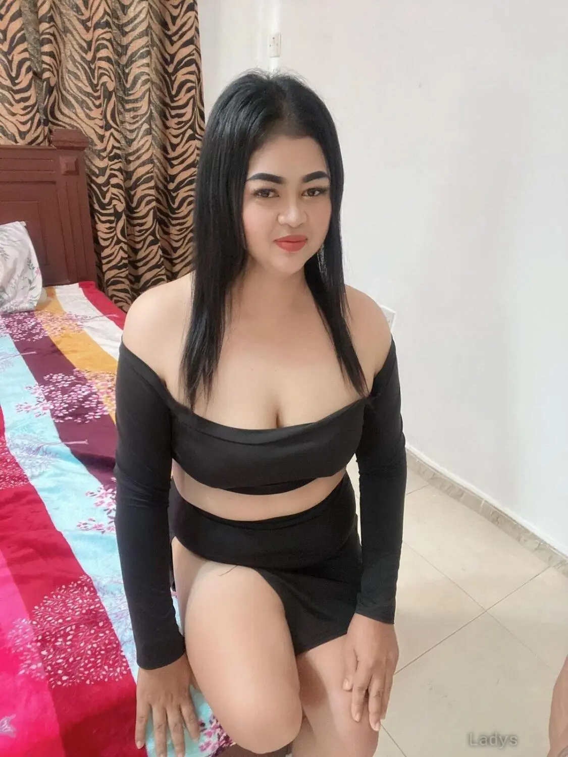 August (25) – Call Girl & Independent Escort Service in Sadah - Gallery Photo 2