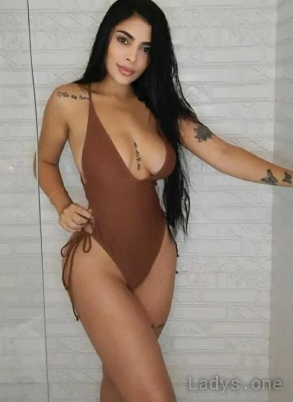 Nathali (22) – Call Girl & Independent Escort Service in Saint-Cloud - Gallery Photo 4