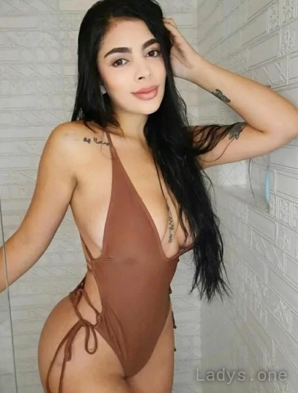 Nathali (22) – Call Girl & Independent Escort Service in Saint-Cloud - Gallery Photo 5
