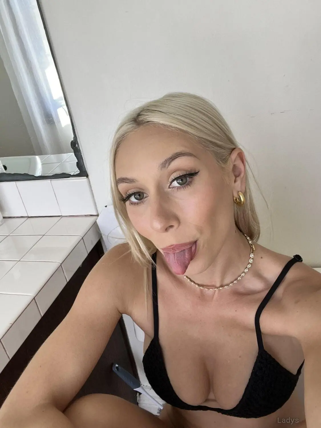 Lucresse (30) – Call Girl & Independent Escort Service in Saint-Denis - Gallery Photo 3