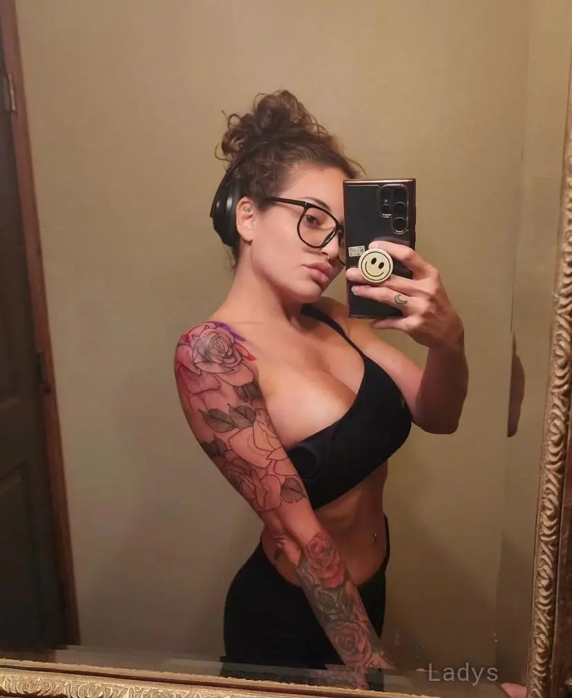 Teressa (25) – Call Girl & Independent Escort Service in Salem - Gallery Photo 4