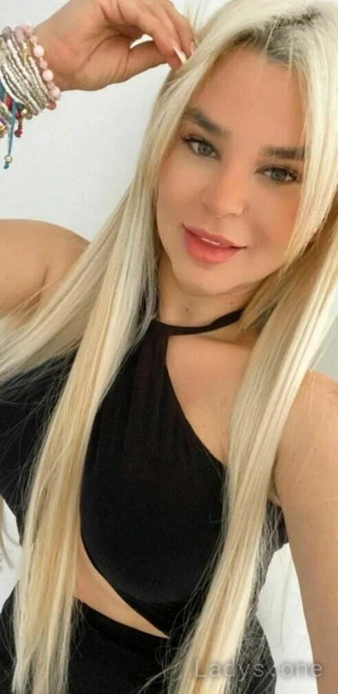 Alejandra (25) – Call Girl & Independent Escort Service in Salinas - Gallery Photo 3