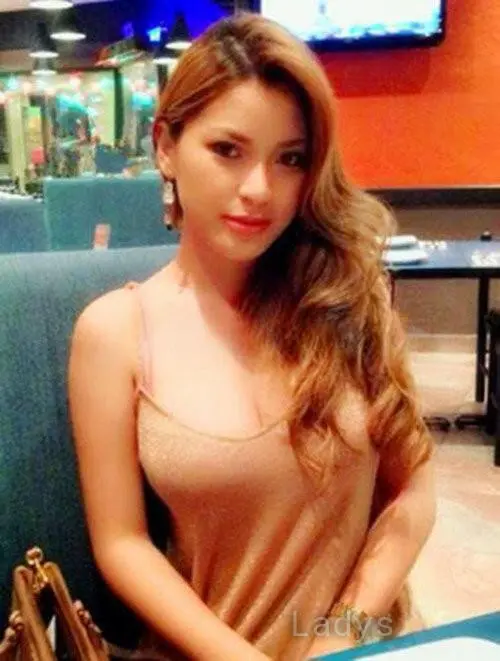 Mona (22) – Call Girl & Independent Escort Service in Kuwait City - Gallery Photo 2