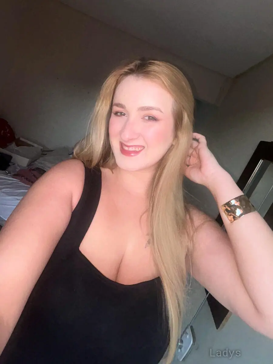 Christy (23) – Call Girl & Independent Escort Service in Kuwait City - Gallery Photo 3