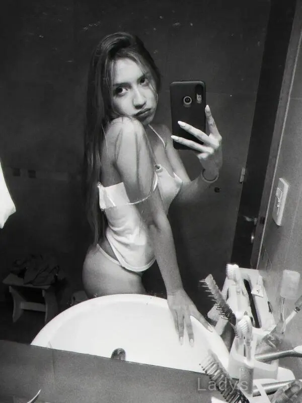 Natasha (21) – Call Girl & Independent Escort Service in Saltillo - Gallery Photo 5