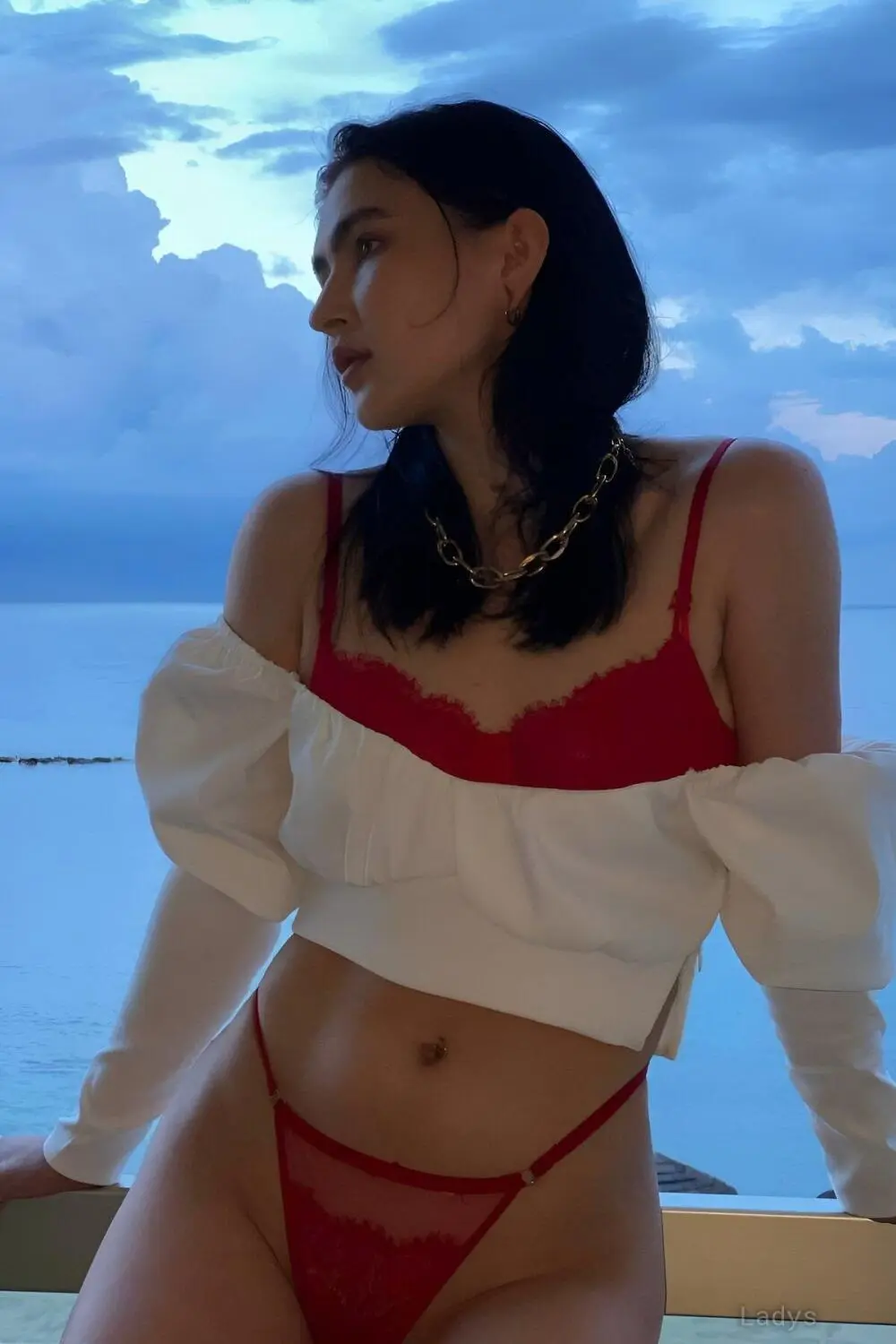 Aya (22) – Call Girl & Independent Escort Service in Samarinda - Gallery Photo 4
