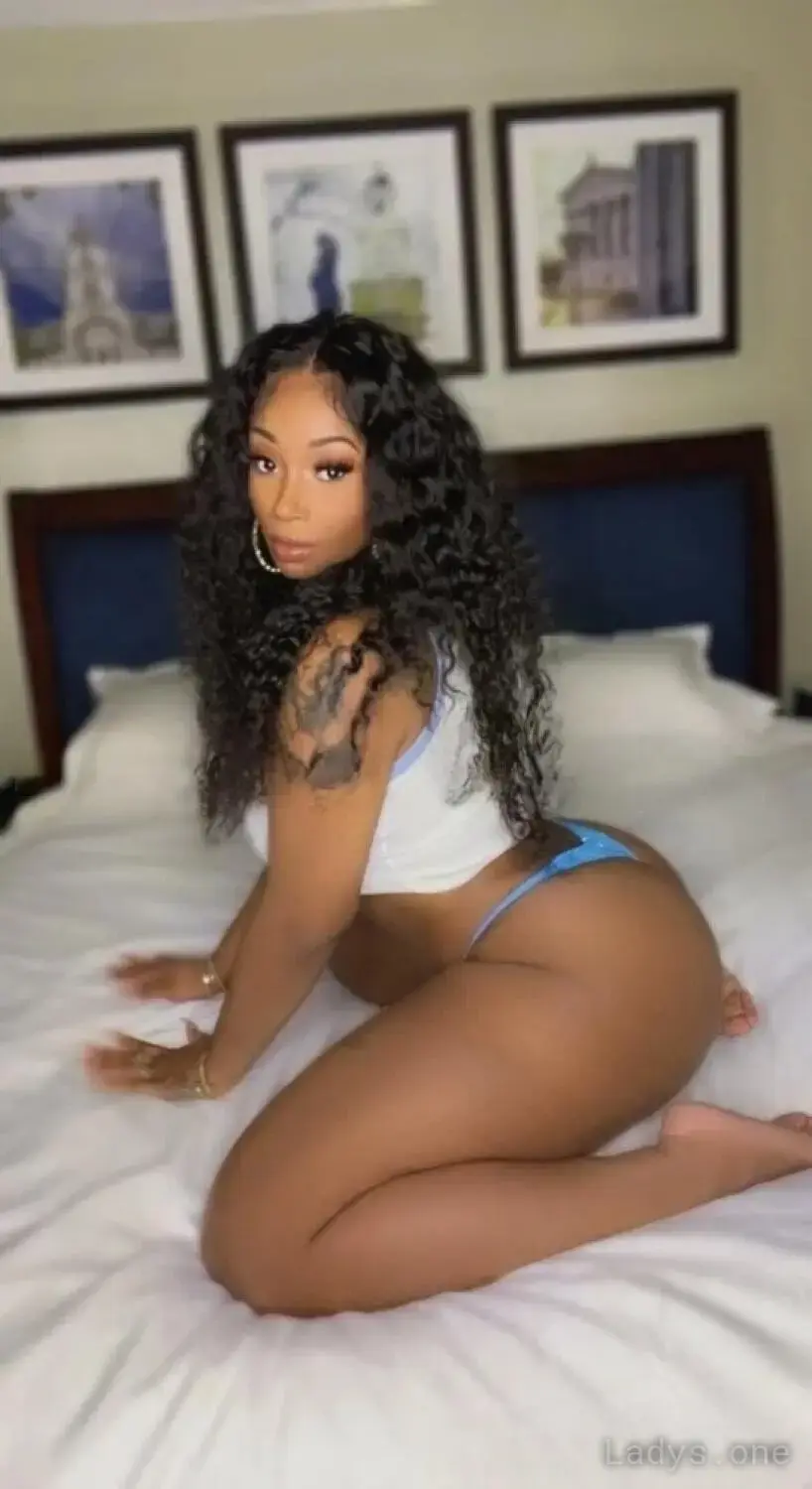 Kaelyn Newark (25) – Call Girl & Independent Escort Service in Santa Barbara - Gallery Photo 3