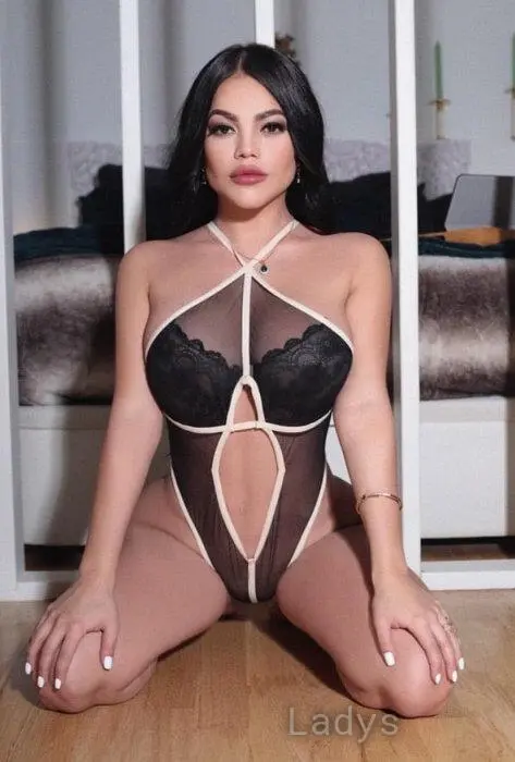 Natalia (24) – Call Girl & Independent Escort Service in Sarandë - Gallery Photo 5