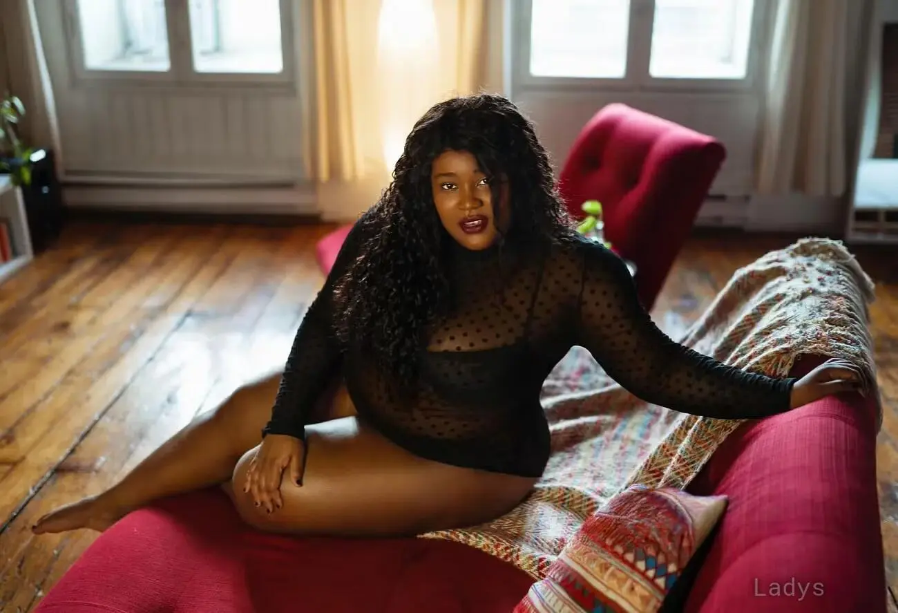 Aicha (31) – Call Girl & Independent Escort Service in Saskatoon - Gallery Photo 2