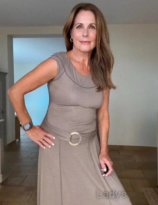 Mariel (50) – Call Girl & Independent Escort Service in Savyon - Gallery Photo 4