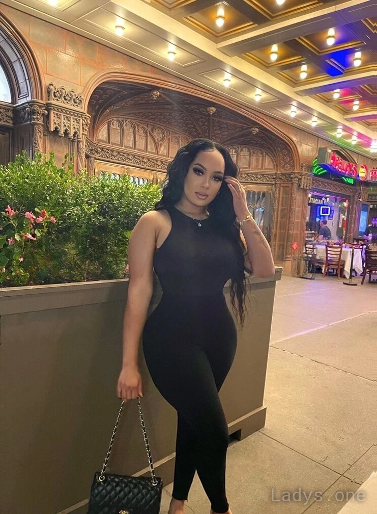 Alyssa Arya (21) – Call Girl & Independent Escort Service in Schaumburg - Gallery Photo 3