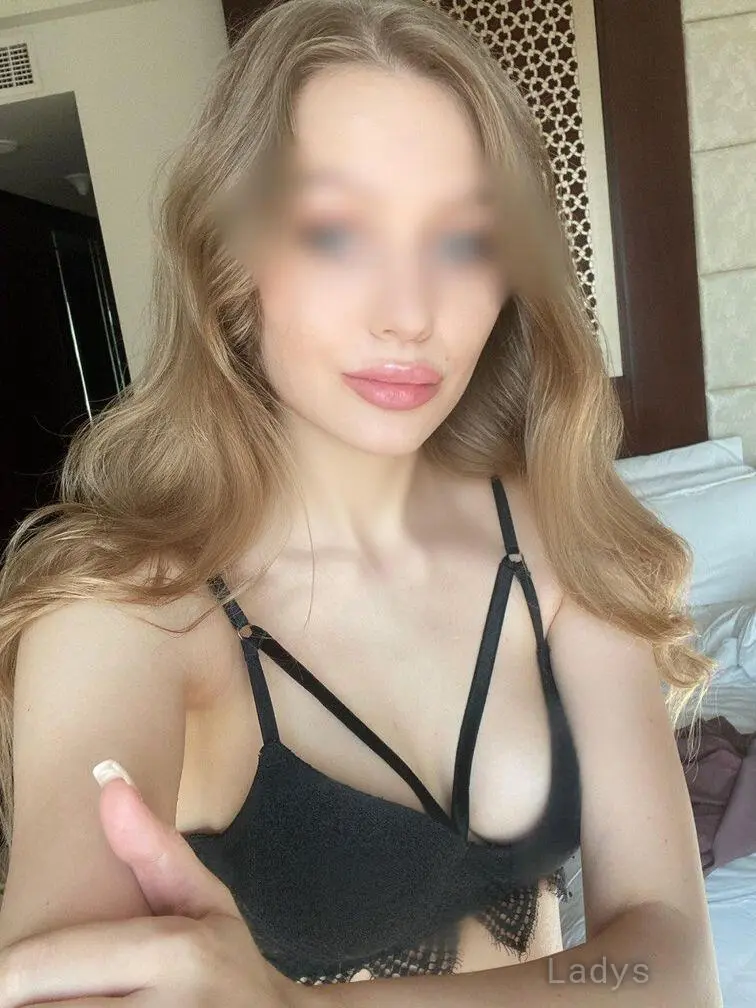Veronika Hayes (22) – Call Girl & Independent Escort Service in Scranton - Gallery Photo 2