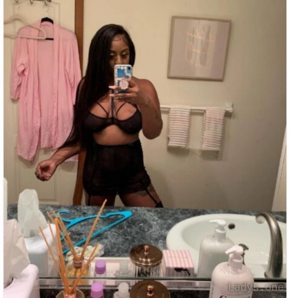 Sasha (24) – Call Girl & Independent Escort Service in Scranton - Gallery Photo 5