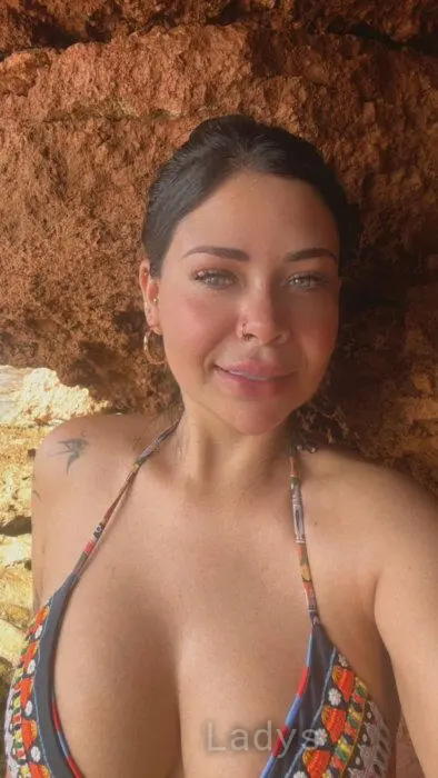 Camila (29) – Call Girl & Independent Escort Service in Sevilla - Gallery Photo 4