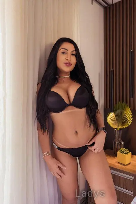 Eduarda (27) – Call Girl & Independent Escort Service in Sheffield - Gallery Photo 5