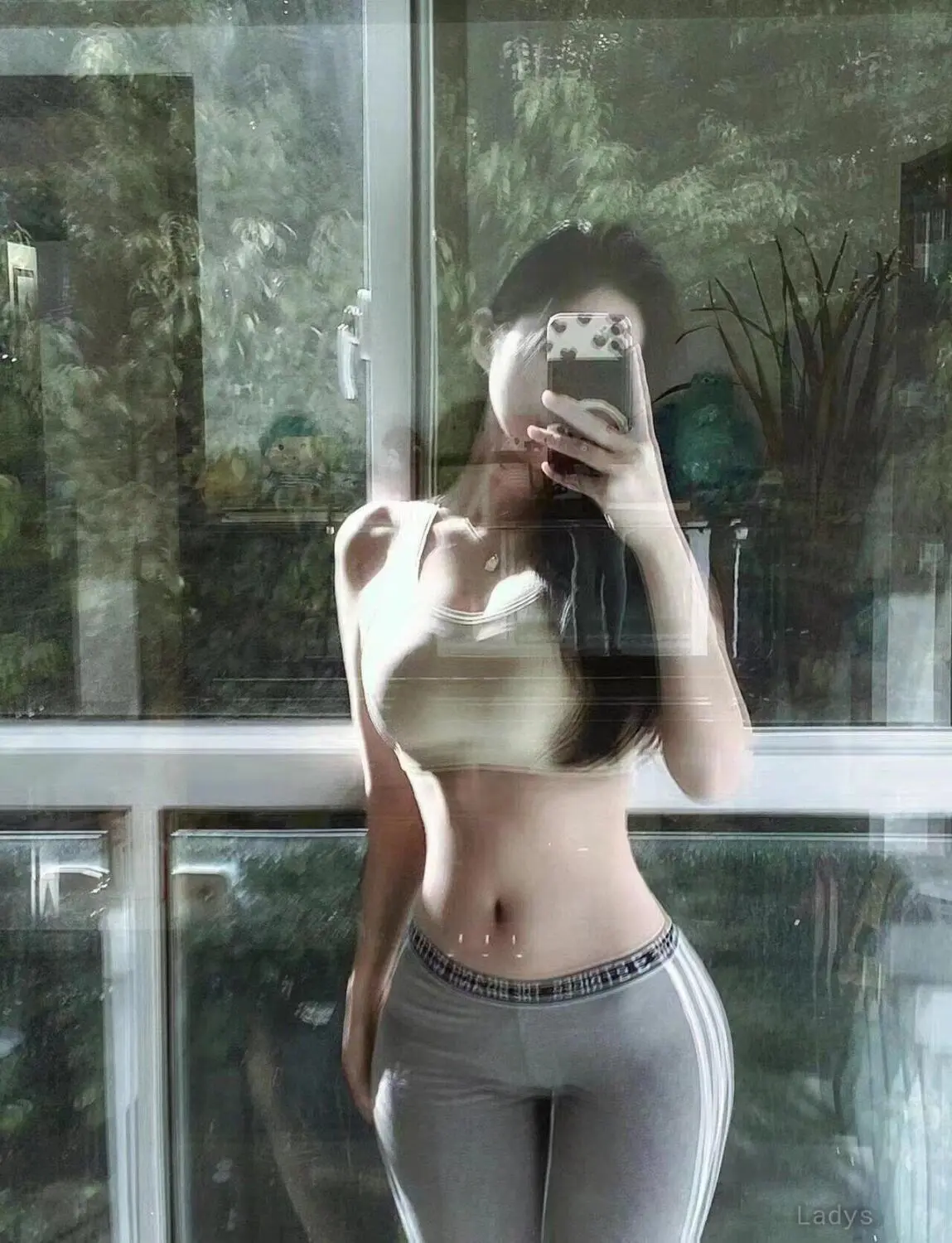 Lulu (23) – Call Girl & Independent Escort Service in Shiyan - Gallery Photo 4
