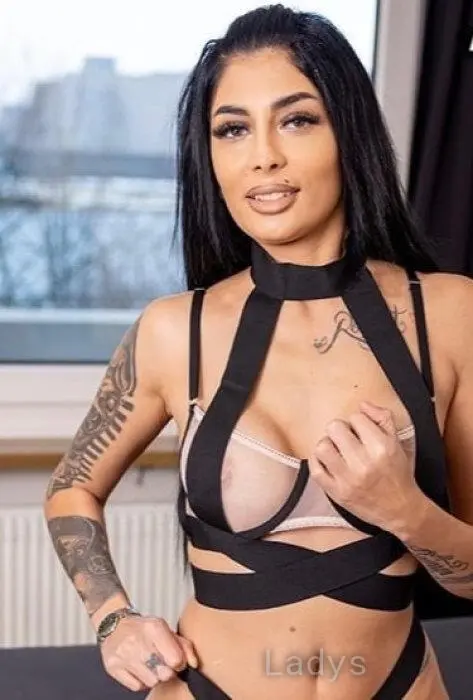 Raisa (29) – Call Girl & Independent Escort Service in Sibiu - Gallery Photo 4