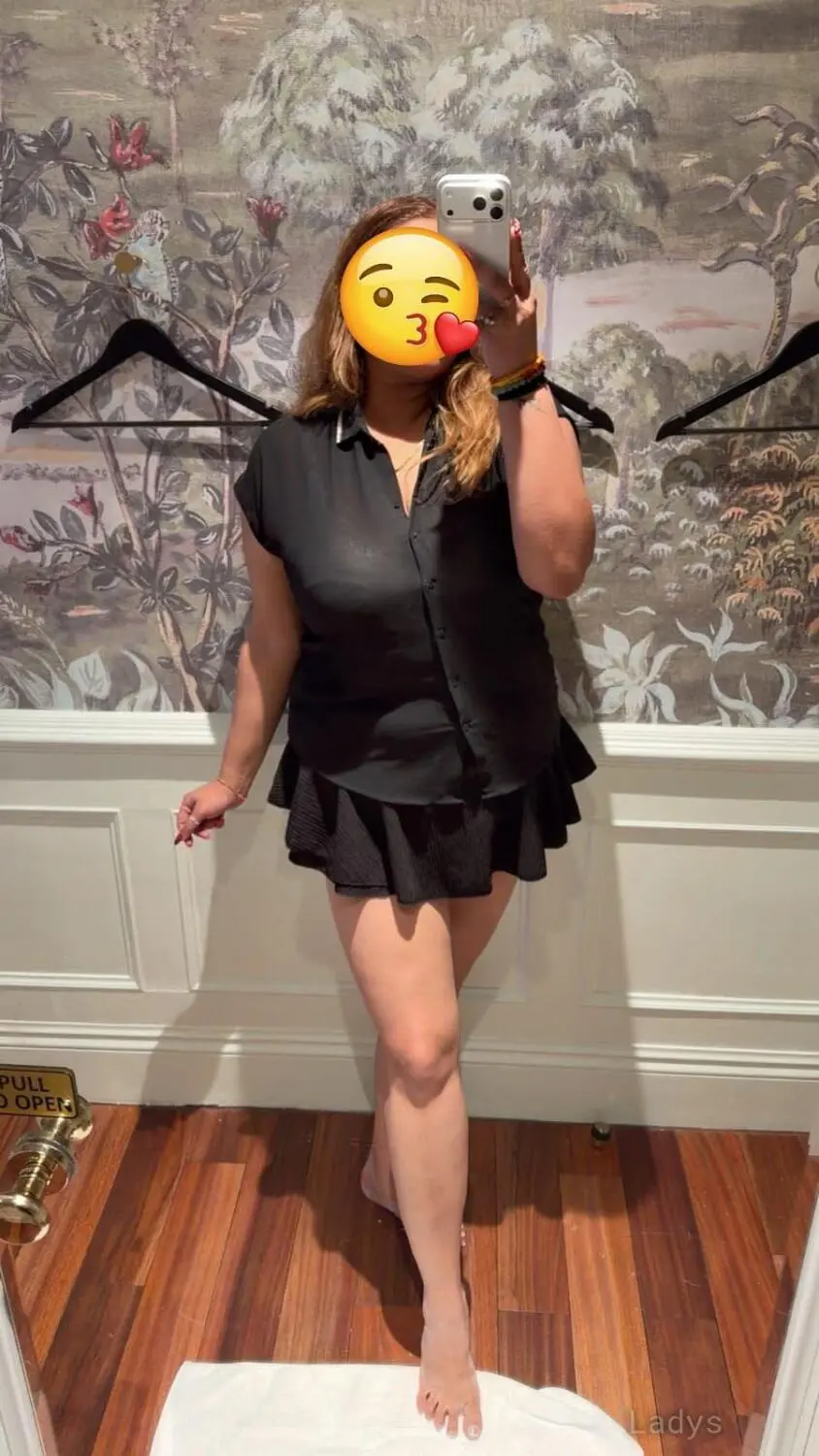 Dina (24) – Call Girl & Independent Escort Service in Singapore - Gallery Photo 5