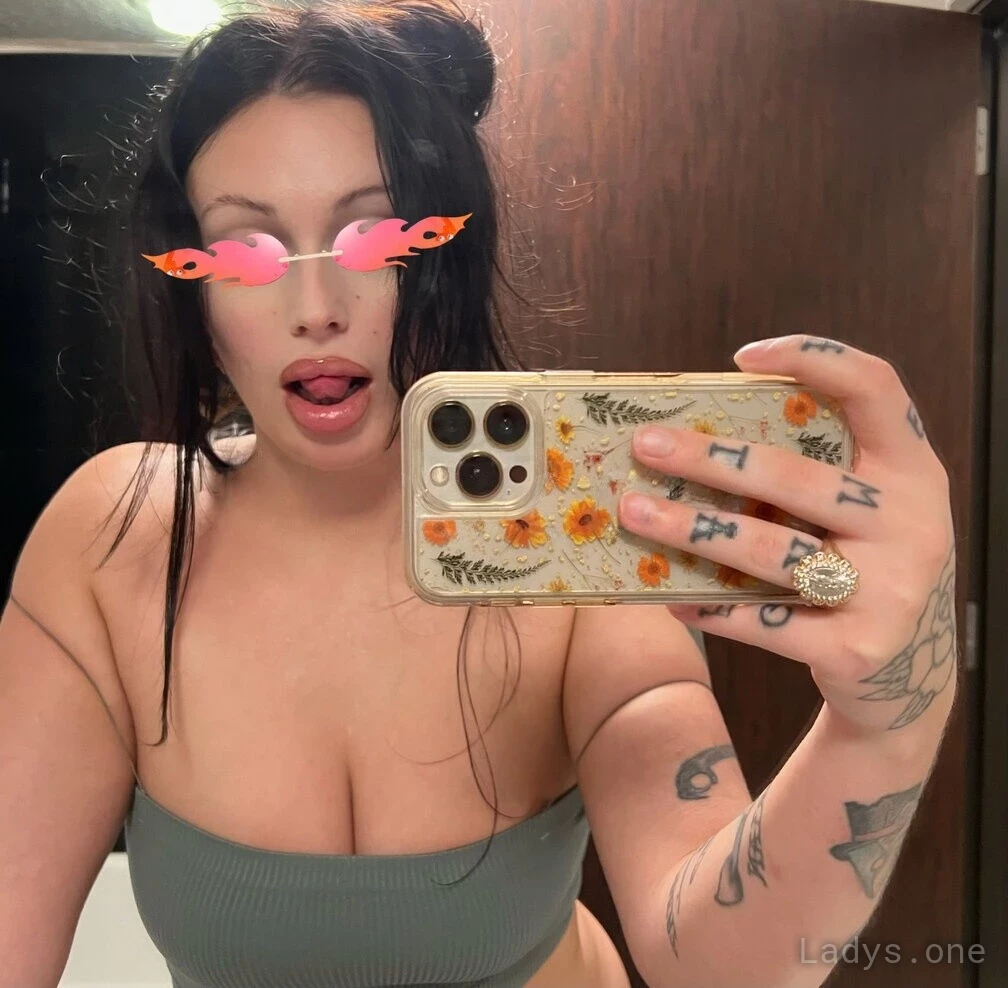 Florida Woman (28) – Call Girl & Independent Escort Service in Sioux Falls - Gallery Photo 3