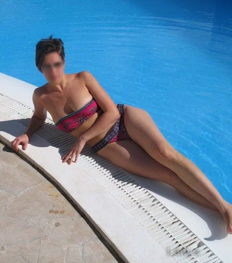 Riya (46) – Call Girl & Independent Escort Service in Slough - Gallery Photo 4