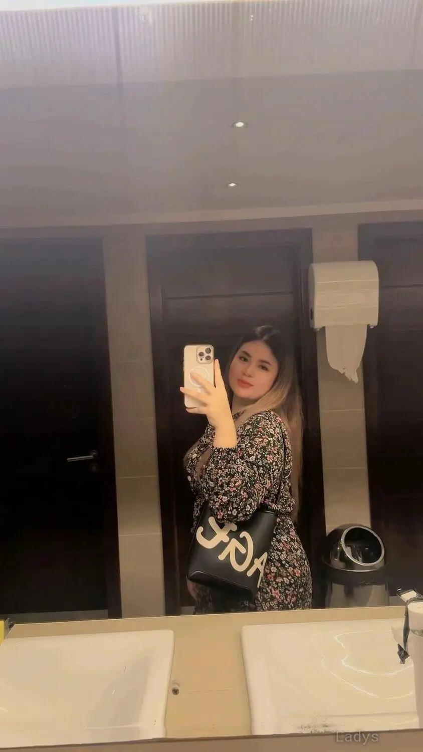 Anny (30) – Call Girl & Independent Escort Service in Sohar - Gallery Photo 5
