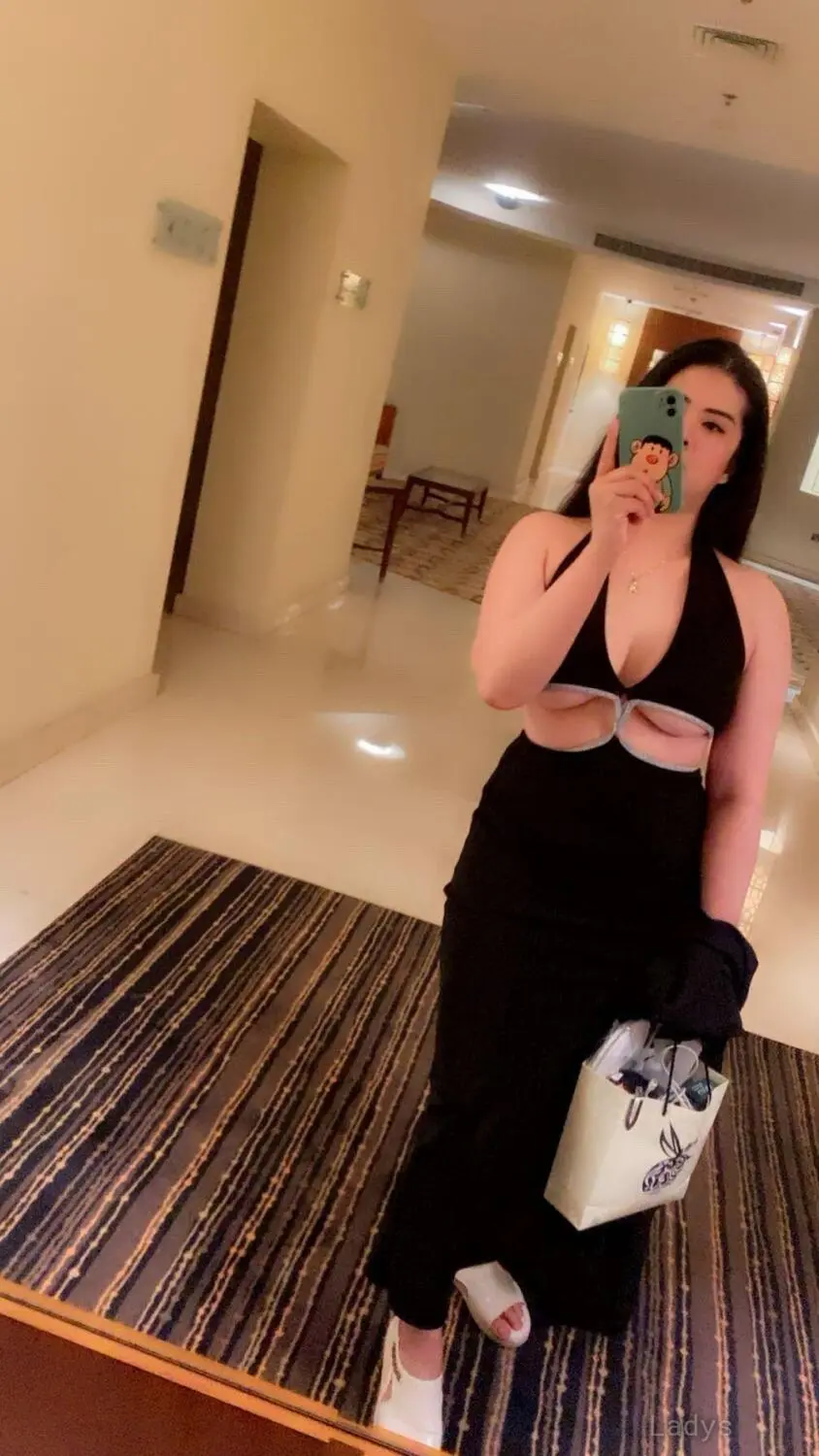 Emily (26) – Call Girl & Independent Escort Service in Sohar - Gallery Photo 3