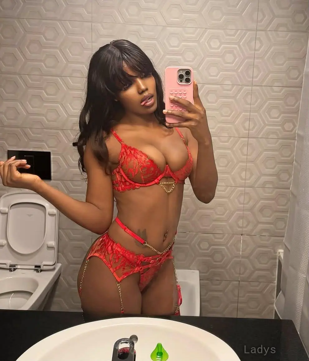 Olivia (23) – Call Girl & Independent Escort Service in Sohar - Gallery Photo 2