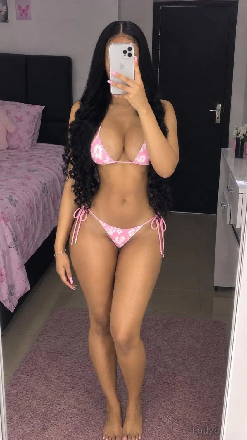 Joan (23) – Call Girl & Independent Escort Service in Sohar - Gallery Photo 4