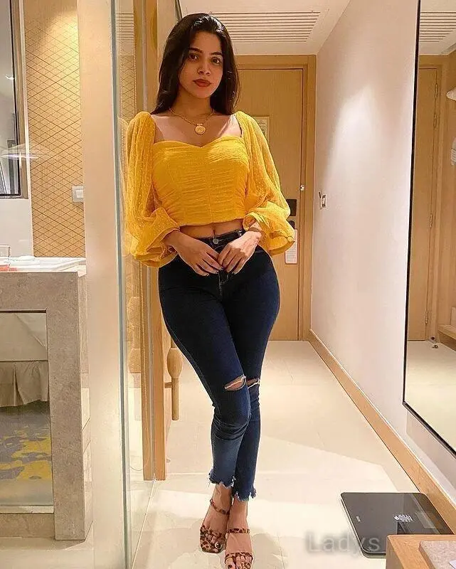 Safiya – Verified Escort in Solapur