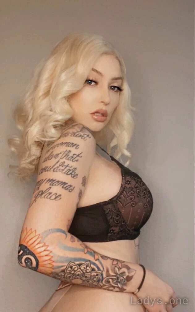 Roxie (21) – Call Girl & Independent Escort Service in Spring Valley - Gallery Photo 3