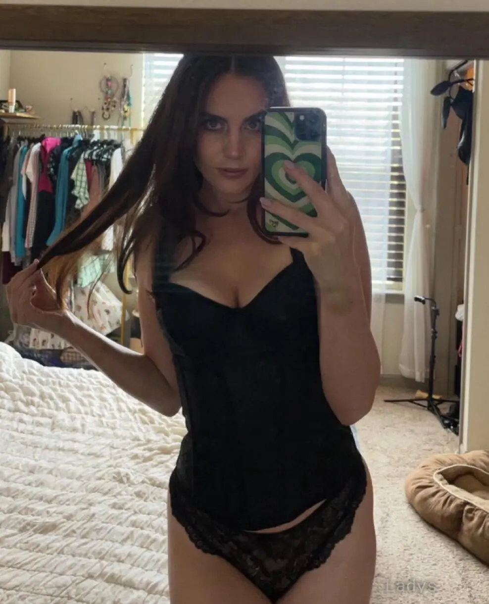 Kylie (24) – Call Girl & Independent Escort Service in Springfield - Gallery Photo 2