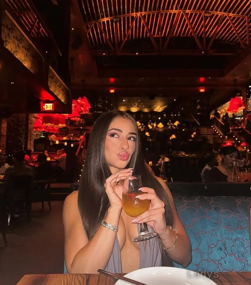 Lucy Bronze (28) – Call Girl & Independent Escort Service in Springfield - Gallery Photo 2
