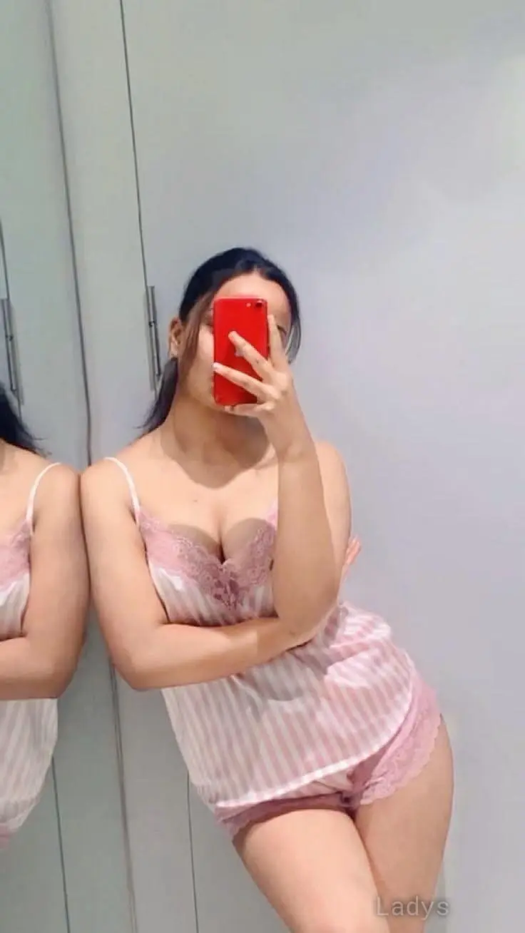 Victoria (21) – Call Girl & Independent Escort Service in Srinagar - Gallery Photo 2