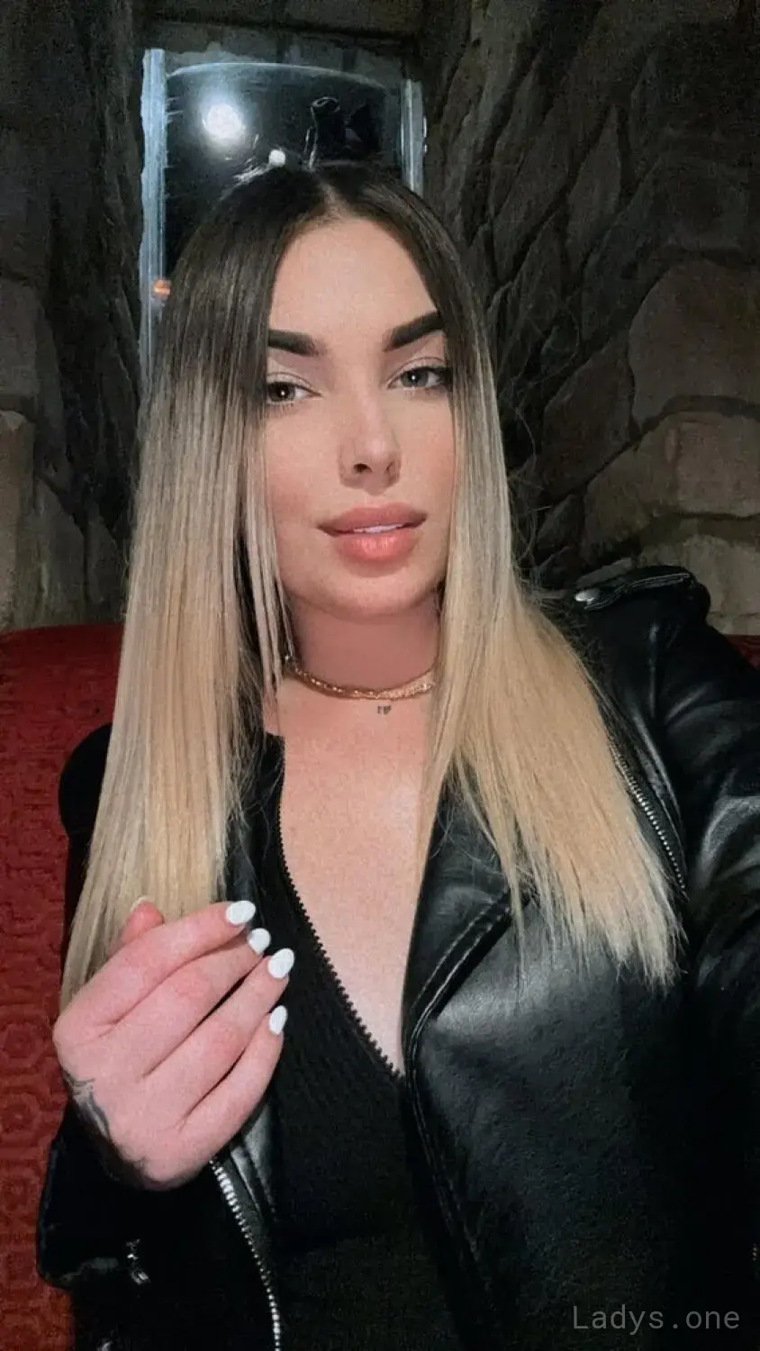 Sonya (23) – Call Girl & Independent Escort Service in St. George - Gallery Photo 3