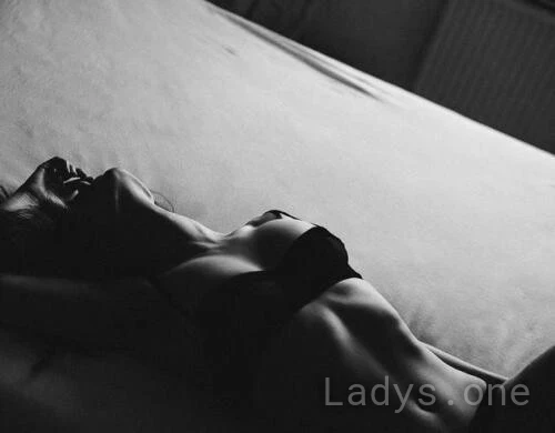Sophie (28) – Call Girl & Independent Escort Service in Steinfort - Gallery Photo 5