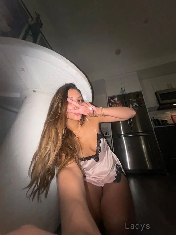 Charlotte (24) – Call Girl & Independent Escort Service in Strasbourg - Gallery Photo 3