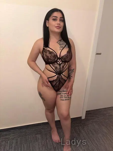 Jennifer (26) – Call Girl & Independent Escort Service in Stuttgart - Gallery Photo 3