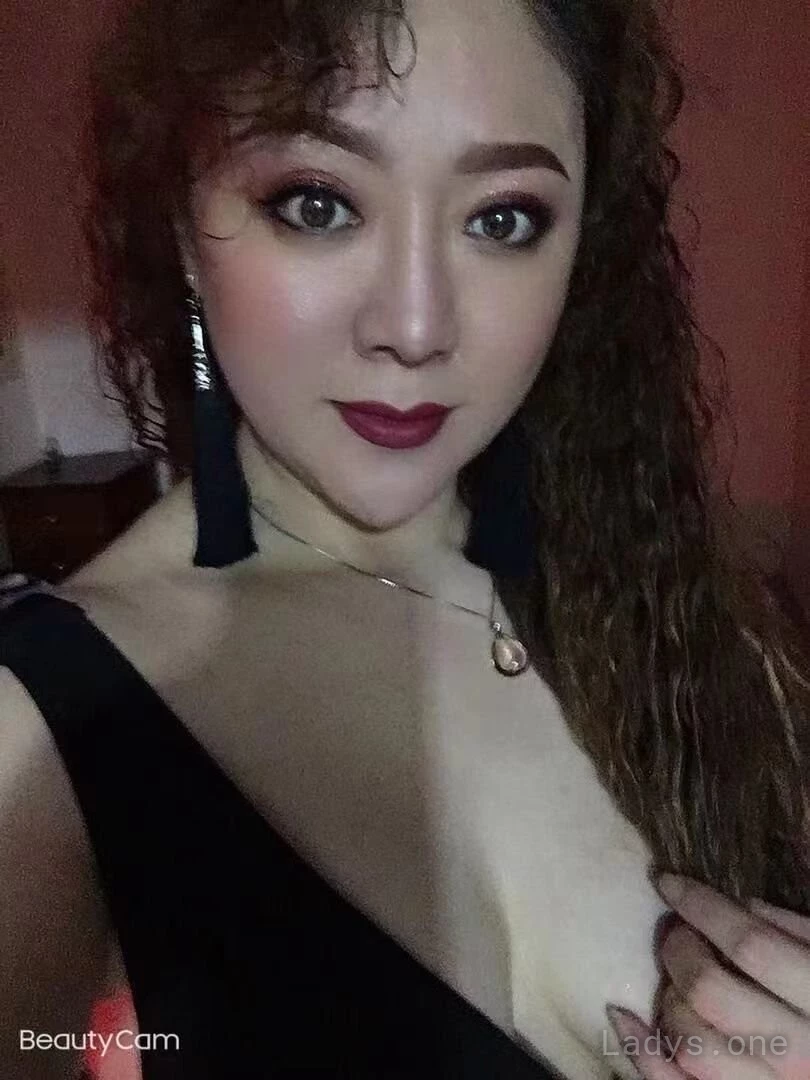 Lumeng (23) – Call Girl & Independent Escort Service in Suez - Gallery Photo 2