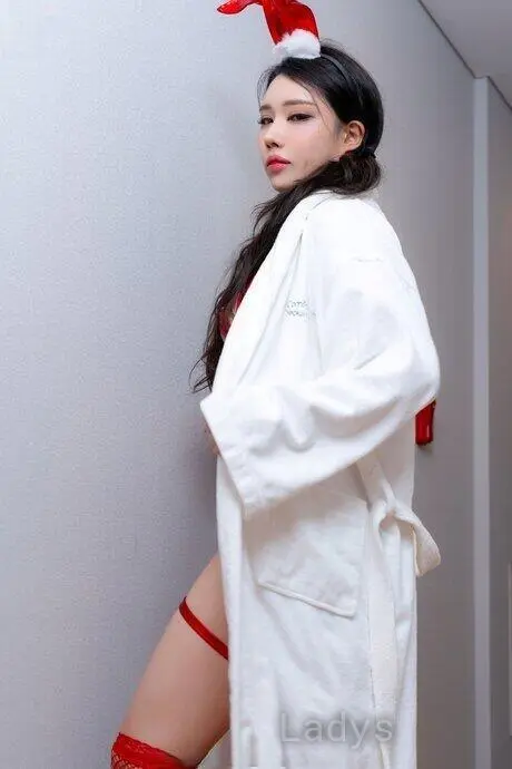 Lydia (24) – Call Girl & Independent Escort Service in Suining - Gallery Photo 6