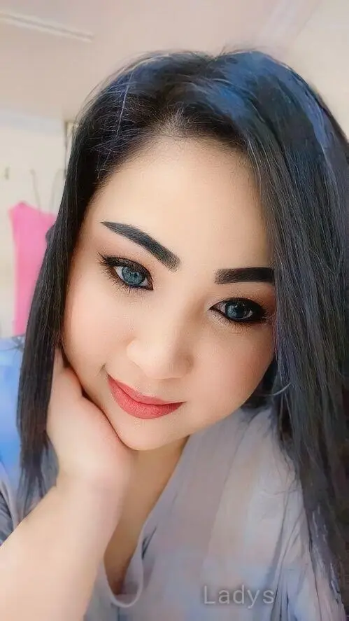 Lisa (28) – Call Girl & Independent Escort Service in Sur - Gallery Photo 7