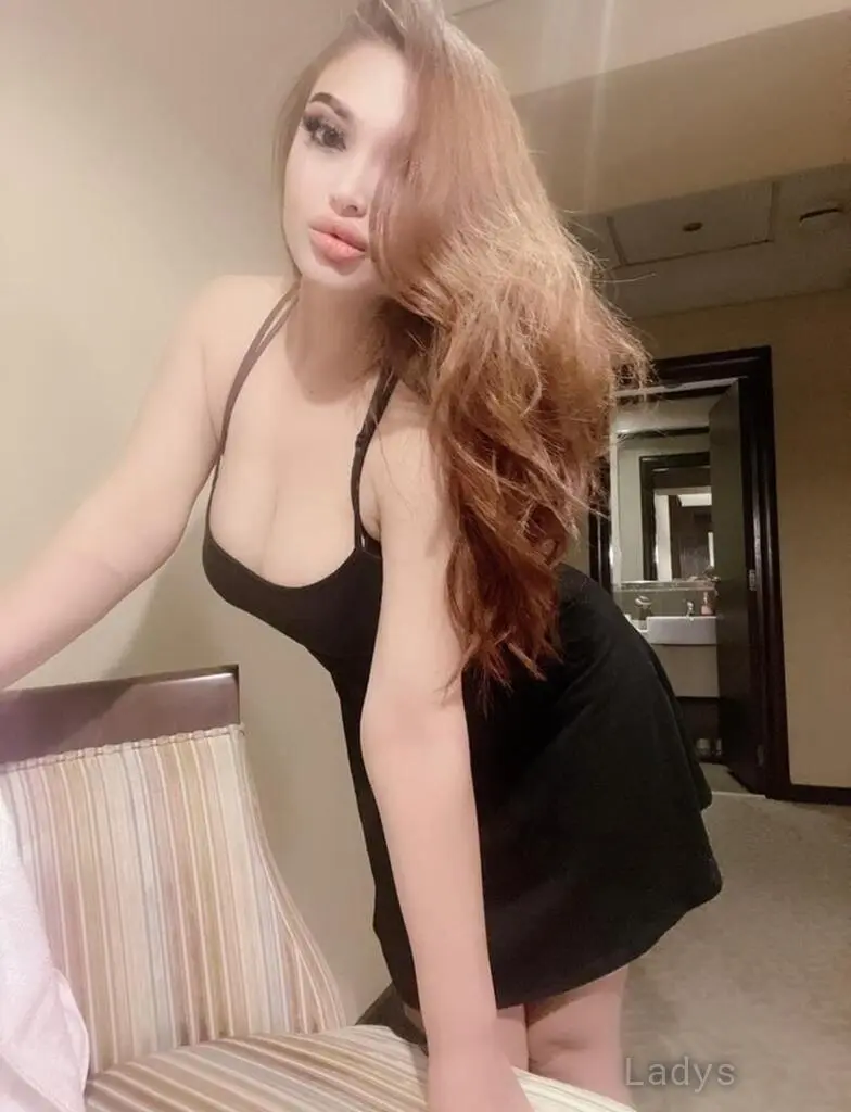 Cathi (23) – Call Girl & Independent Escort Service in Sur - Gallery Photo 4