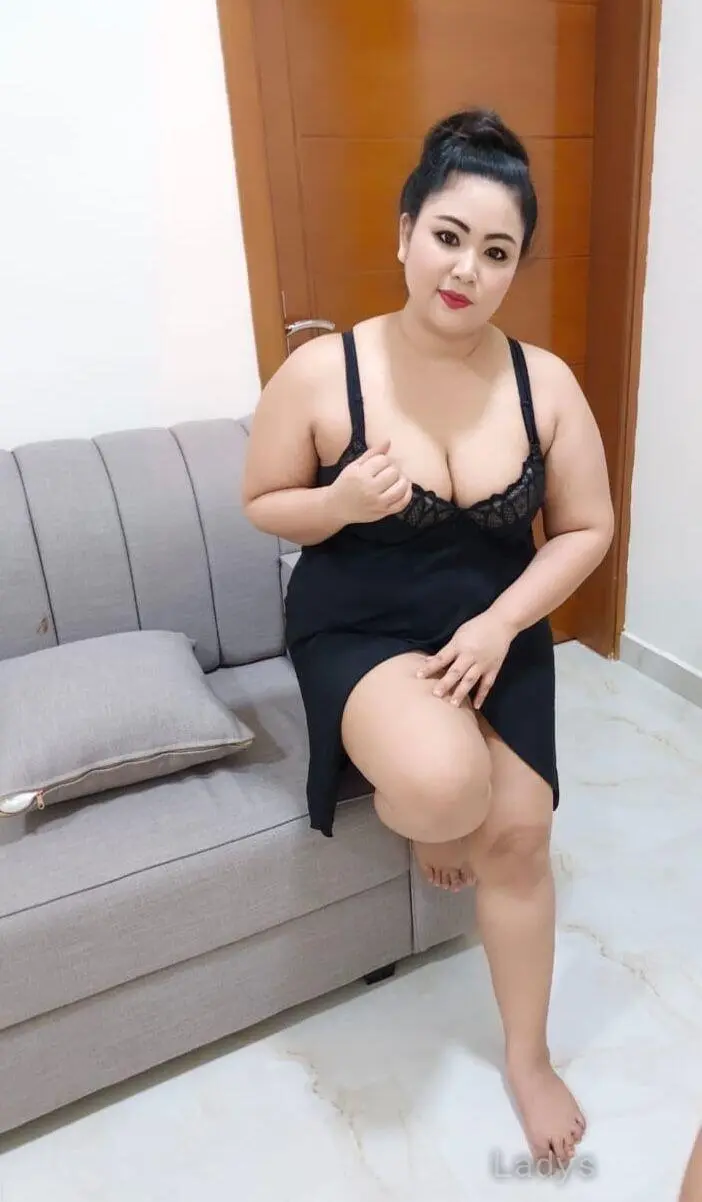 Lisa (28) – Call Girl & Independent Escort Service in Sur - Gallery Photo 4