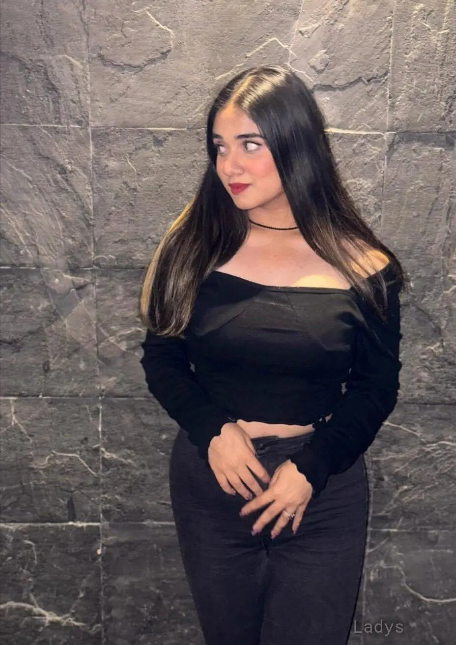Tiya (27) – Call Girl & Independent Escort Service in Surat - Gallery Photo 2
