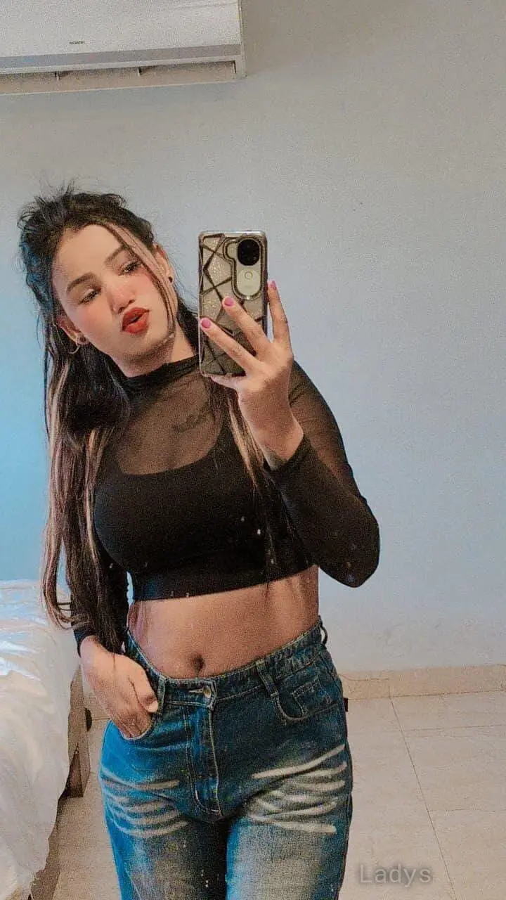 Fay (23) – Call Girl & Independent Escort Service in Surat - Gallery Photo 4